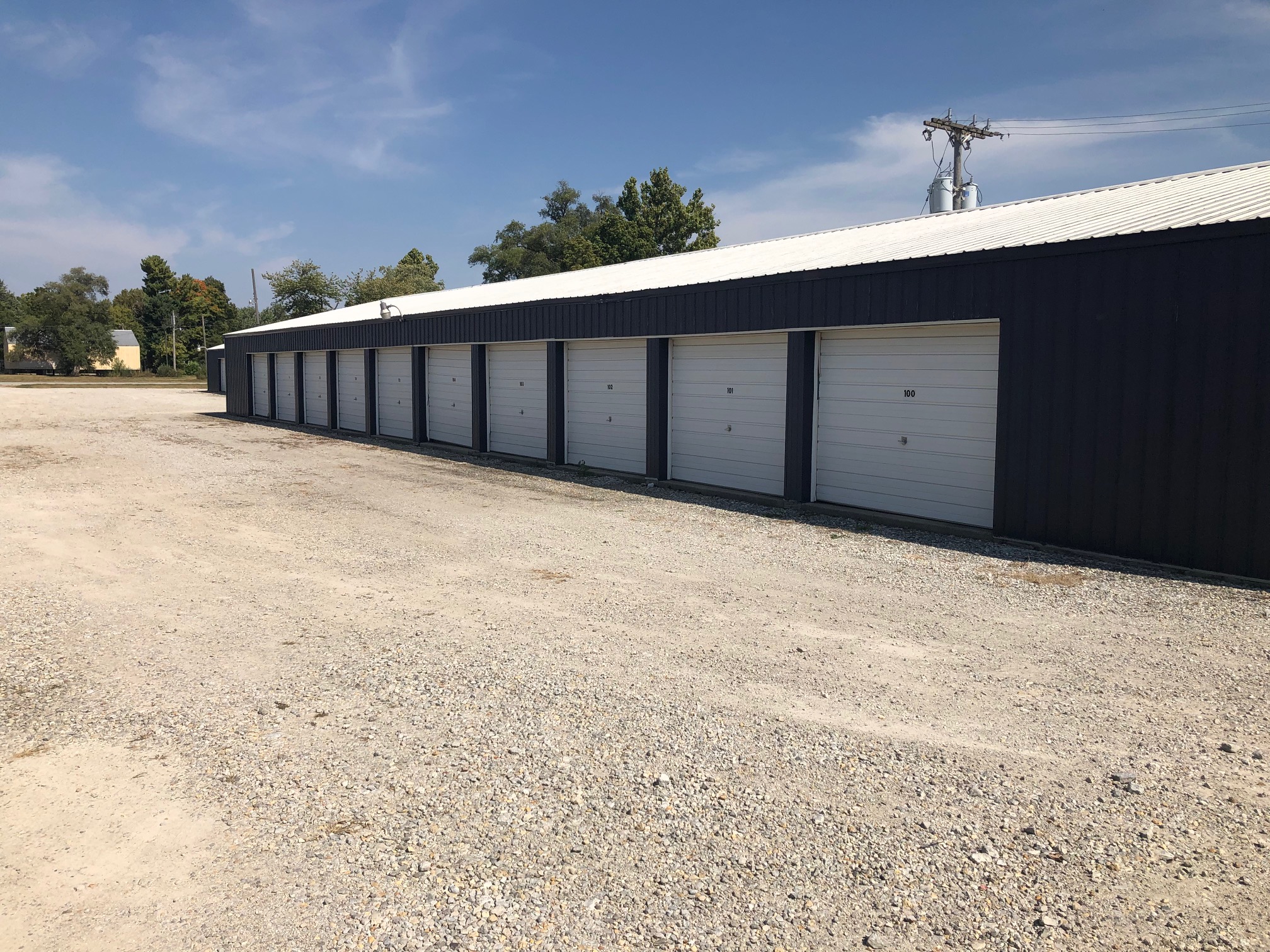 Storage Units 1120 W Jackson St in Sullivan, IL American Way Storage